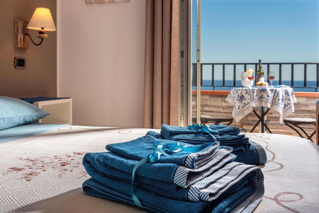 Torrevarata - Guest Rooms 산타 테레사 디 리바 외부 사진